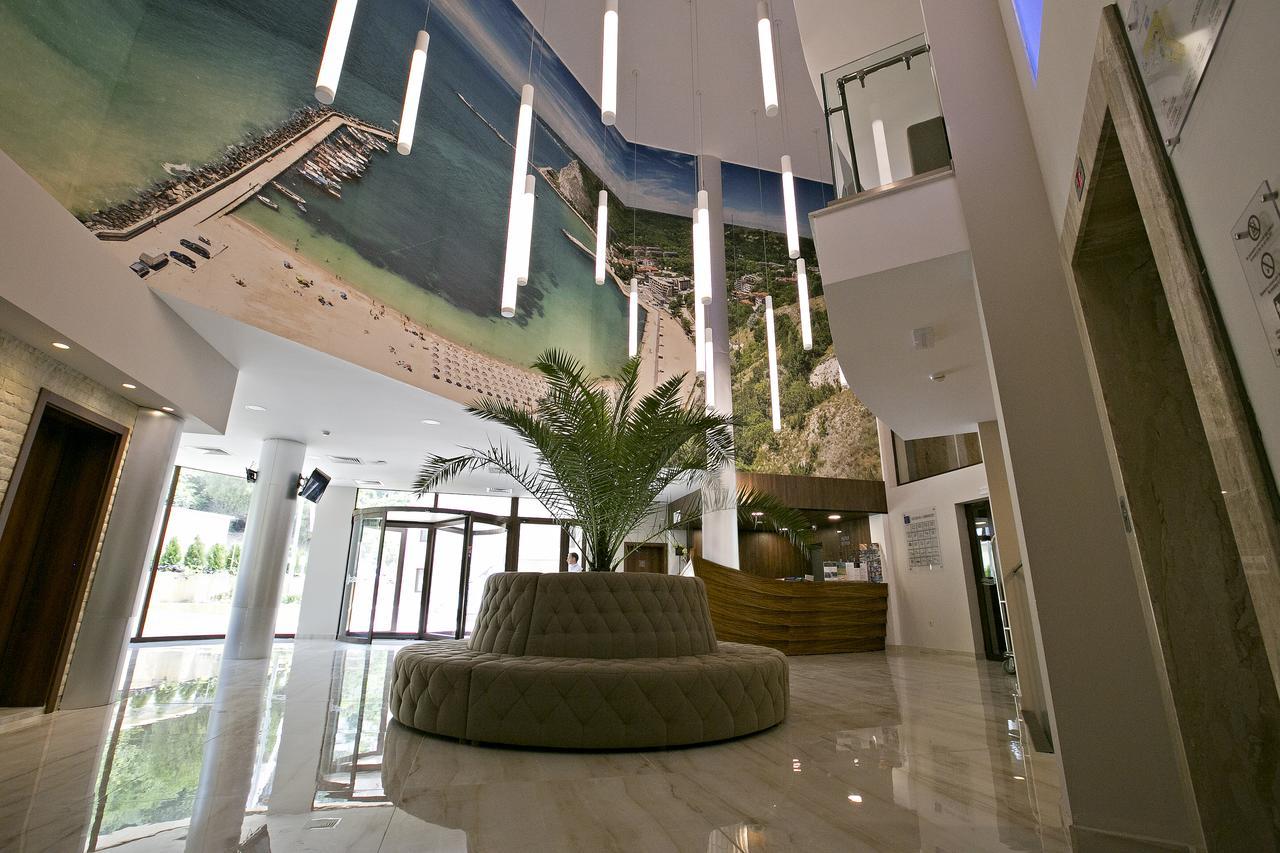Royal Grand Hotel And Spa Каварна Экстерьер фото